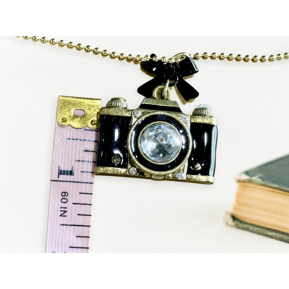 Vintage Betsey Johnson Y2K Camera Pendant Necklace Black Enamel Bow Crystal NWT - Picture 7 of 8